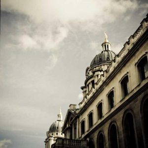 Rugged iPhone 13 / 13 Pro Case – Heavy Duty